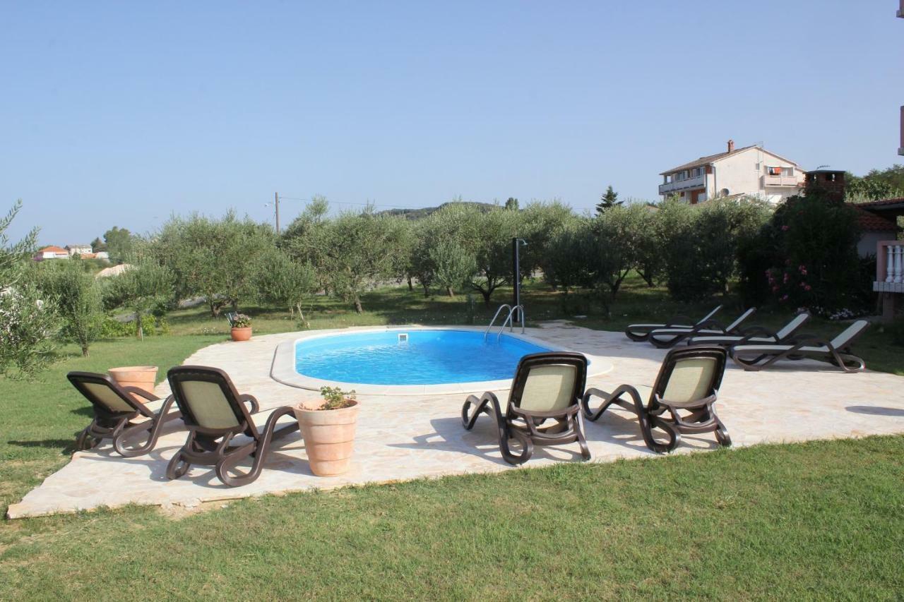 Apartment Arba 1 With Heated Pool Rab Town Exterior foto